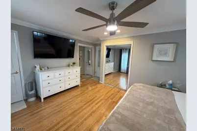 25 Frankie Ln, East Hanover Township, NJ 07936 - Photo 10