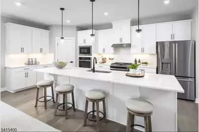 13 Thomas Knoll Blvd, Mansfield Township, NJ 07865 - Photo 2