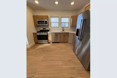 904 Kilsyth Rd #1, Elizabeth, NJ 07208 - Photo 2