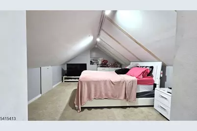 213 Vernon Ave, Paterson, NJ 07503 - Photo 18