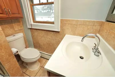 81 Berkeley Ave, Bloomfield, NJ 07003 - Photo 12