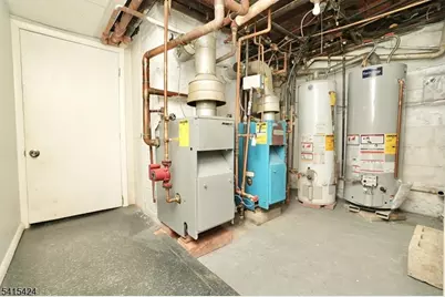 81 Berkeley Ave, Bloomfield, NJ 07003 - Photo 42