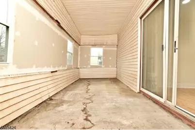 81 Berkeley Ave, Bloomfield, NJ 07003 - Photo 30