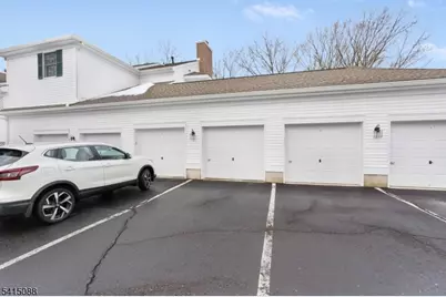 58 Smithfield Ct, Bernards Township, NJ 07920 - Photo 4