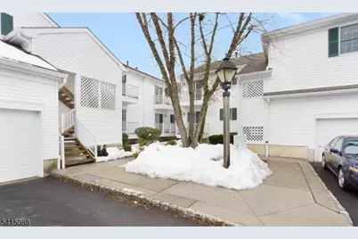 58 Smithfield Ct, Bernards Township, NJ 07920 - Photo 1