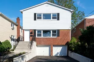 11 Troy Ct, Maplewood, NJ 07040 - Photo 1