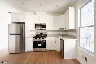 348 Woodside, Newark, NJ 07104 - Photo 2