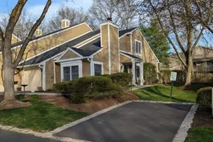 47 Eton Ct, Bedminster Township, NJ 07921 - Photo 2