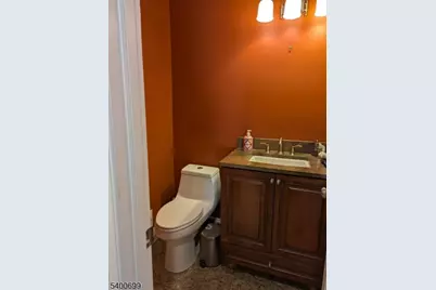 47 Eton Ct, Bedminster Township, NJ 07921 - Photo 14