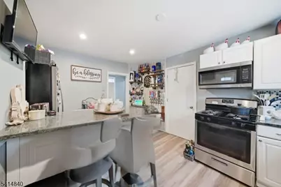 94 S 21st Ave, Manville, NJ 08835 - Photo 8