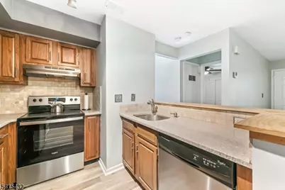 83 Mayfield Road #83, Bedminster Township, NJ 07921 - Photo 6