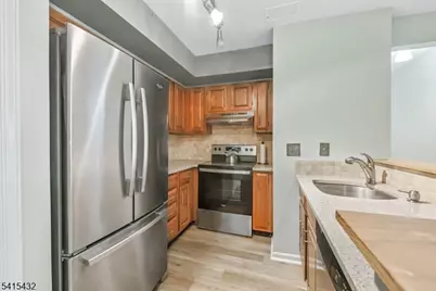 83 Mayfield Road #83, Bedminster Township, NJ 07921 - Photo 4