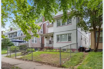 51 Ampere Pkwy, East Orange, NJ 07017 - Photo 2