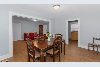 51 Ampere Pkwy, East Orange, NJ 07017 - Photo 8