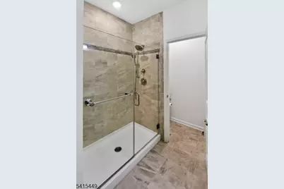 110 Grabowski Dr, Sayreville, NJ 08859 - Photo 16