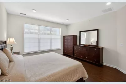 110 Grabowski Dr, Sayreville, NJ 08859 - Photo 14