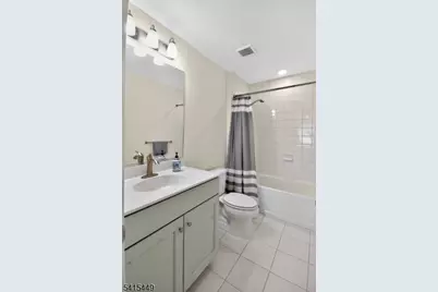 110 Grabowski Dr, Sayreville, NJ 08859 - Photo 22