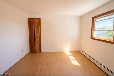 34 Mawhinney Ave, Hawthorne, NJ 07506 - Photo 8