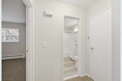 1 Dahnert Park Ln #6, Garfield, NJ 07026 - Photo 10