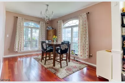 10 Marco Polo Ct, Franklin Township, NJ 08823 - Photo 4