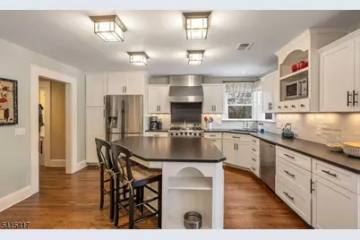 40 Rankin Ave, Bernards Township, NJ 07920 - Photo 8