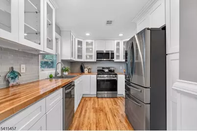 49 Birch Pkwy, Byram Township, NJ 07871 - Photo 12