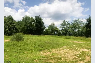 6 Columbus Ave, Totowa, NJ 07512 - Photo 2