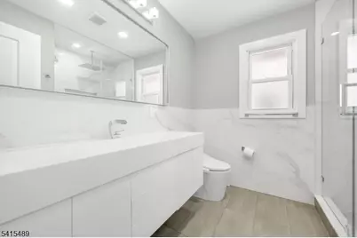 475 Cedar Ln, Paramus, NJ 07652 - Photo 20