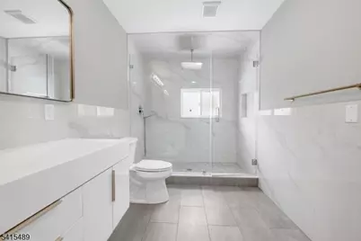 475 Cedar Ln, Paramus, NJ 07652 - Photo 12