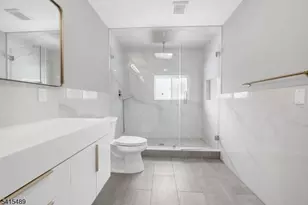 475 Cedar Ln, Paramus, NJ 07652 - Photo 12