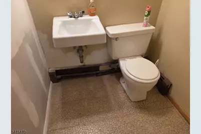 162 Rutgers Pl, Clifton, NJ 07013 - Photo 14