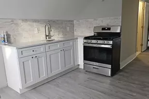 18 Eagle Ave, Paterson, NJ 07503 - Photo 4