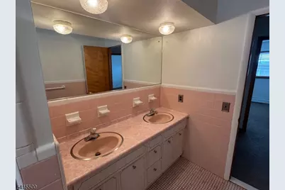 83 Maple Ave, Woodland Park, NJ 07424 - Photo 10