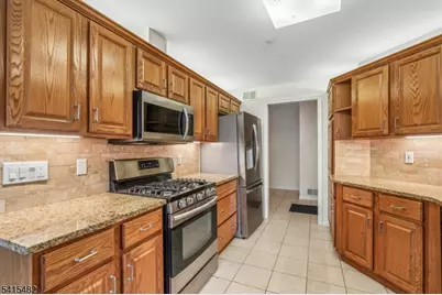 69 Turnberry Rd #2A, Little Falls Township, NJ 07424 - Photo 8