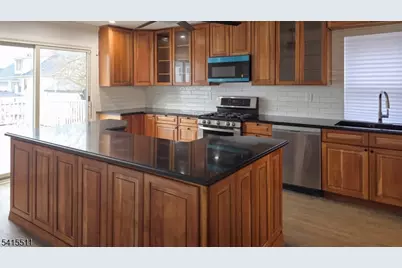 830 E Curtis St, Linden, NJ 07036 - Photo 14