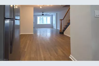 830 E Curtis St, Linden, NJ 07036 - Photo 8