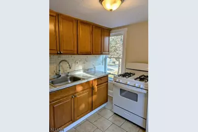 452 B Pursel St, Phillipsburg, NJ 08865 - Photo 2