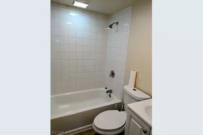 452 B Pursel St, Phillipsburg, NJ 08865 - Photo 6