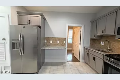 273 16th Ave #3R, Newark, NJ 07103 - Photo 6