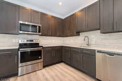 78 Barbour St #7, Haledon, NJ 07508 - Photo 2