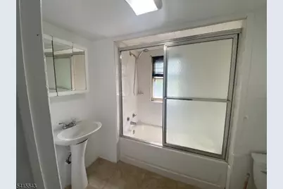 61 Highland St, Paterson, NJ 07524 - Photo 10