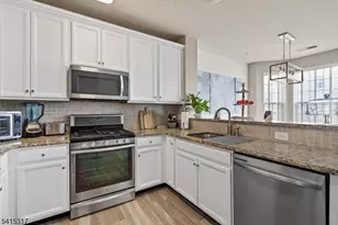 75 Wesmont Drive, Wood Ridge, NJ 07075 - Photo 10