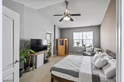 75 Wesmont Dr, Wood Ridge, NJ 07075 - Photo 14