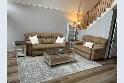 24 Daisy Ct, Readington, NJ 08889 - Photo 2