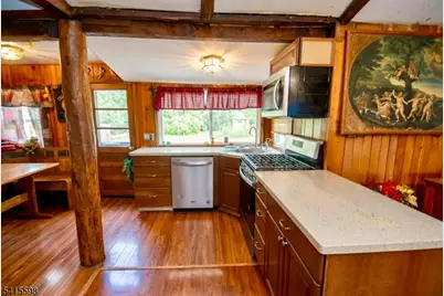 21 Grandview Ave, Jefferson Township, NJ 07460 - Photo 4