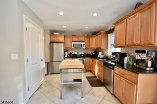 14 Tallahatchie Dr, Vernon, NJ 07461 - Photo 6