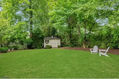 49 Norwood Ave, Summit, NJ 07901 - Photo 32