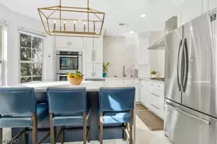 1004 Cypress Ln, East Brunswick Township, NJ 08816 - Photo 4