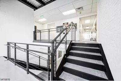 1 Lethbridge Plz, Mahwah, NJ 07430 - Photo 20