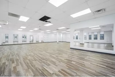 1 Lethbridge Plz, Mahwah, NJ 07430 - Photo 6